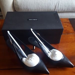 Women's Kitten Heel Pump